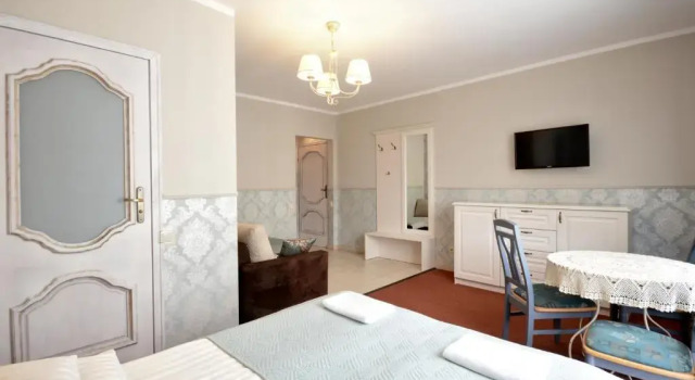 Четырёхместный номер Standard с балконом Villa Mare