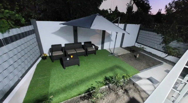 Апартаменты Blue Central House, curte proprie