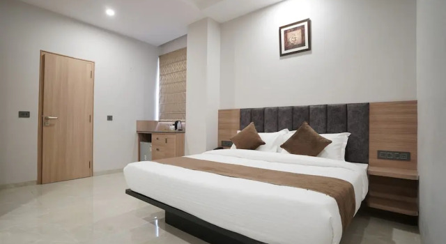 Двухместный люкс Luxury Hotel Krishna Inn
