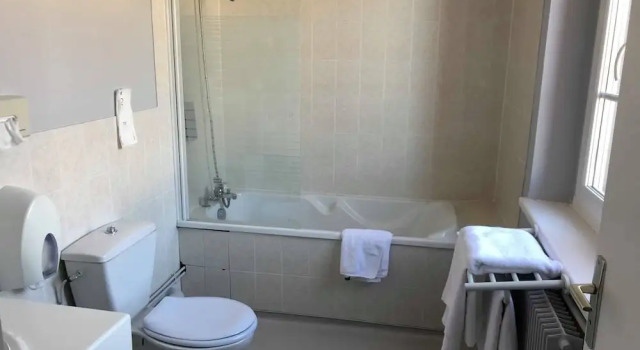 Трёхместный номер Standard Hôtel le Befranc