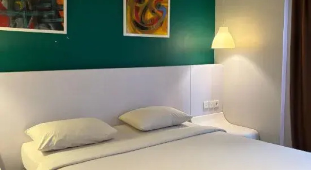 Люкс Kyriad Haka Makassar