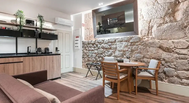 Студия с балконом GuestReady - Mercadores 150