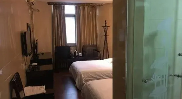 Номер Standard Yinruilin Express Hotel