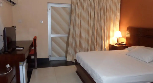 Excellence Hotel, Book Hotel Billige hoteller i Lagos State