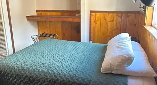 Студия Deer Lodge