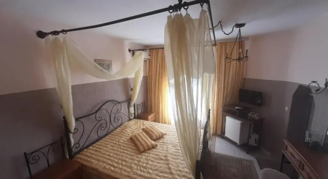 Paralax Hotel