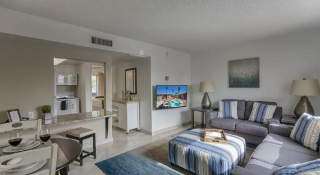 Park Suites at 138 - One Bedroom Apartment, Забронировать Апартаменты/квартира Апартаменты Пруда в Темпе, рядом с Vista Del Camino Park, Апартаменты/квартира
