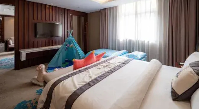 Семейный номер Standard Jinjiang Metropolo Hotel - Xuzhou Train Station Chudu