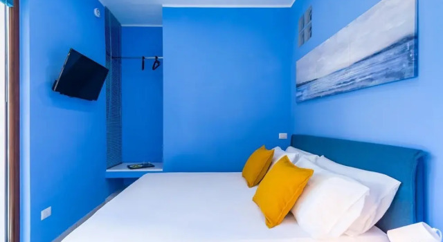 Toledo Stylish Flat Blue