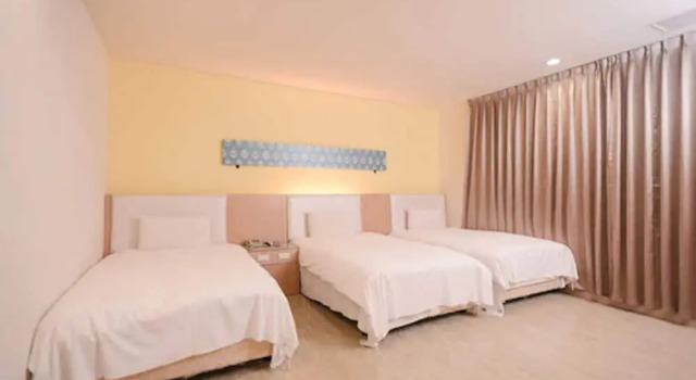 Номер Standard i-Deal Hotel