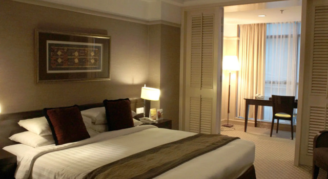 Pacific Regency Hotel Suites