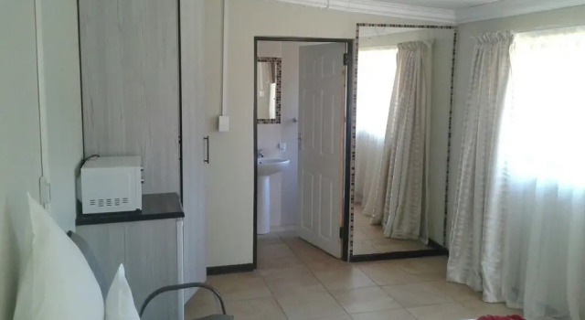Oleville Guest Inn and Conferencing, Забронировать Гостевой дом Отели Куруман с завтраком, Завтраки
