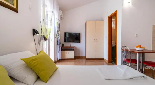 Apartments Prkačin