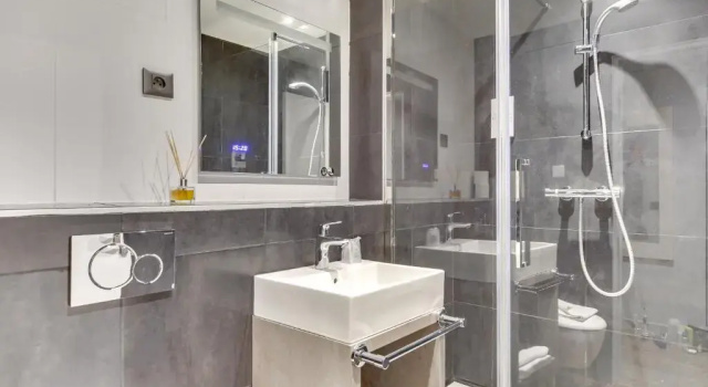 Трёхместный номер Standard Kyriad Paris 12 - Nation