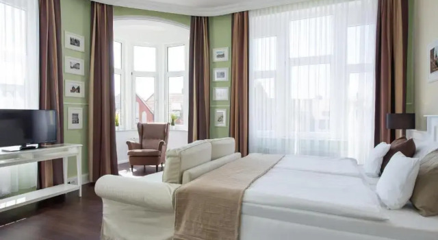 Полулюкс Hotel Stralsund