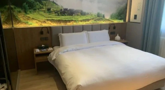 Четырёхместный семейный люкс TRUE GO HOTEL (Beijing Chaoyangmen Sanlitun Branch)