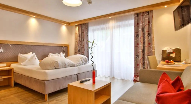 Номер Deluxe Hotel Schwarzer Adler