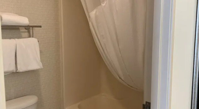 Люкс с 2 комнатами Holiday Inn Express Hotel & Suites Torrington by IHG