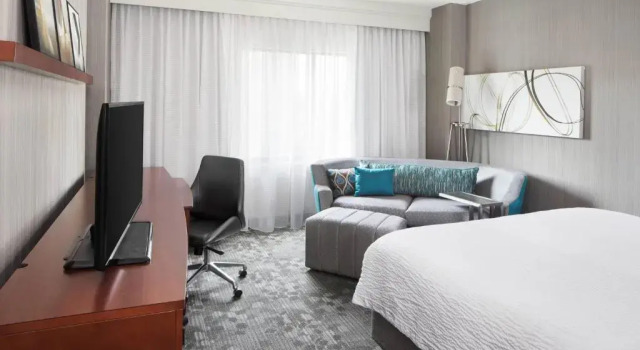 Номер Standard Courtyard By Marriott Jersey City Newport