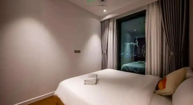 Апартаменты Premium The Opera Metropole Skyline Apartments