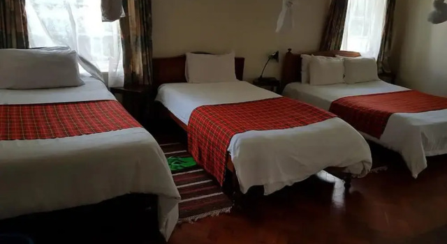 Rays Place, Rezervovat Hotel Hotely v Kericho s parkováním, Parkování
