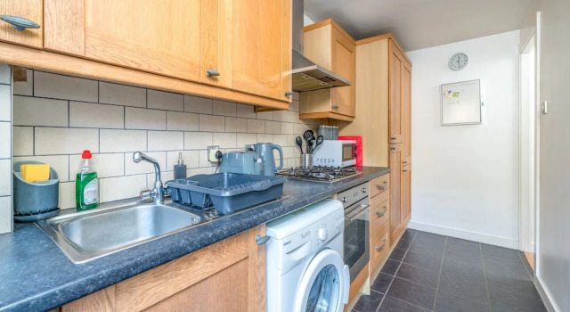 Апартаменты Comfort Crawley Pet Friendly 1-Bedroom Apartment