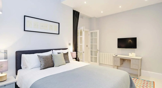 Апартаменты с 3 комнатами Queensgate Court Apartments