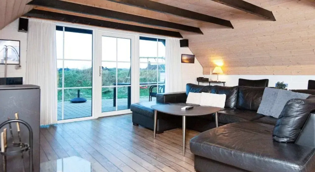 4 Star Holiday Home in Ringkobing, Prenota Casa vacanze Hotel a Vestjylland con parcheggio, Parcheggio