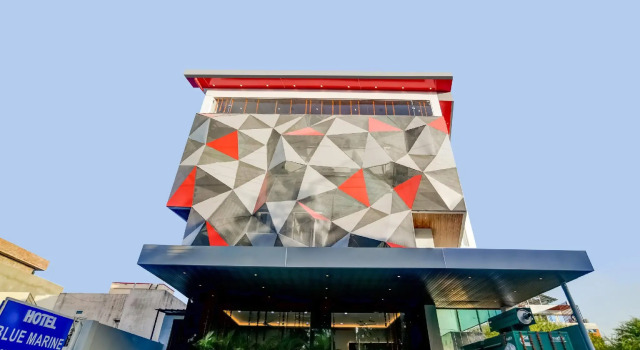 Fabhotel Blue Marine