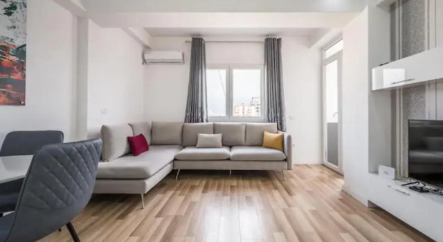 Miku Apartment-Incredible City View 2Bd Apartment at Myslym Shyri
