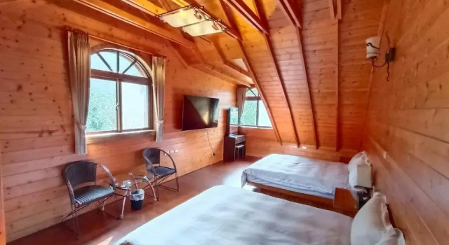 Семейный номер Standard с видом на горы Rong Yuan Gu Homestay