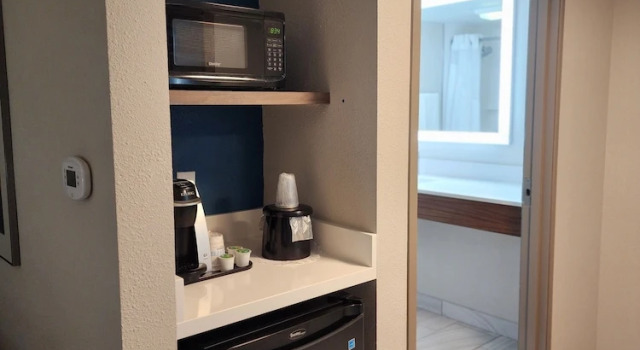 Четырёхместный номер Standard Holiday Inn Express La Junta by IHG