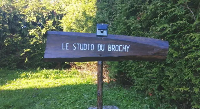 Апартаменты Le Studio du Brochy