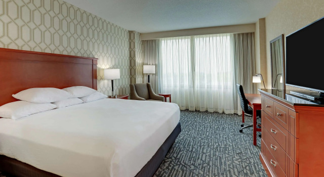 Двухместный люкс с 2 комнатами Drury Plaza Hotel Nashville Franklin
