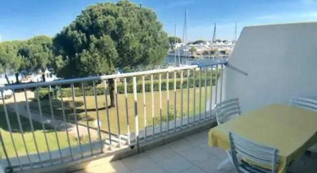 AS9578 - Studio cabine vue port avec parking privé, Réserver Appartement Hôtels à Camargue avec parking, Parking