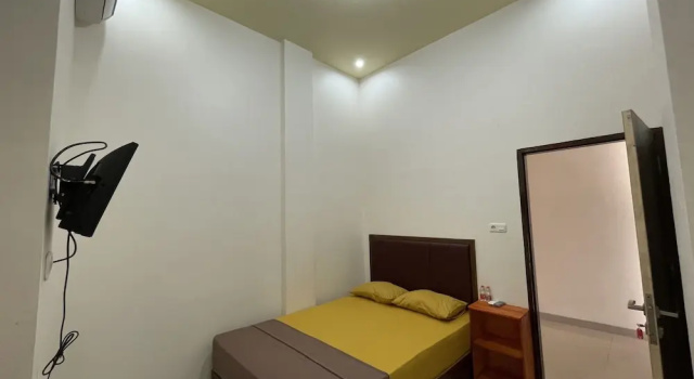 Номер Standard OYO 93414 Wisma Ratu Syariah Near SMP Negeri 2 Watang Pulu