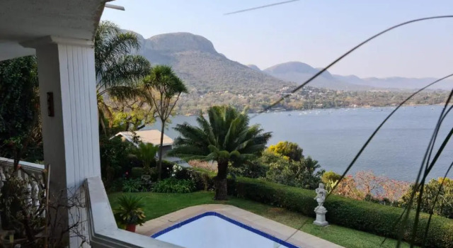 Kosmos View Luxury Apartments, Buchen Sie Ferienwohnung Hartbeespoort 