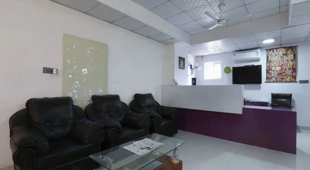 Akhand Homes by OYO Rooms