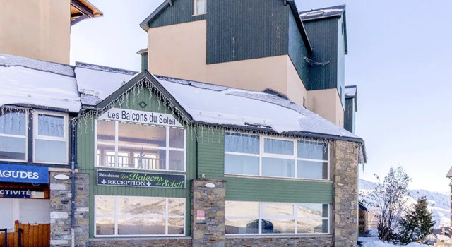 Vacancéole - Les Balcons du Soleil, Book Hotel Hotels in Germ with a Pool, Swimming Pool