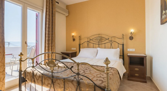 Ariadne Hotel