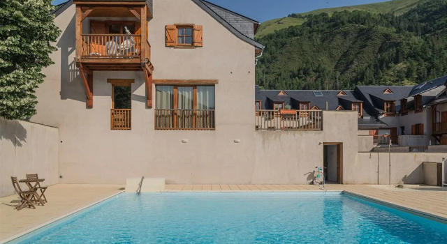 ST LARY-VIGNEC Charmant studio au calme, Забронировать Апартаменты/квартира Отели Виньек с парковкой, Парковка
