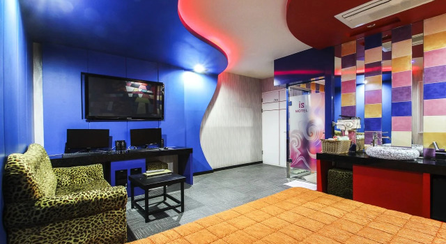 IS Motel