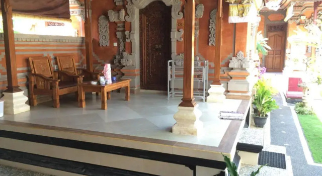 Arsa Home Stay, Rezervovat Lázně / Resort Hotely v Bali se snídaní, Snídaně