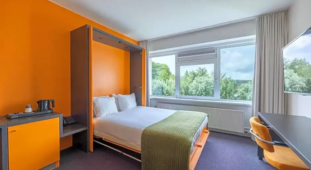 Номер Standard с видом на воду Amrâth Airport Hotel Rotterdam