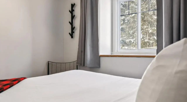 Hostelling International Mont-Tremblant, Varaa Hostelli Mont-Tremblant Village Mont Tremblant Region