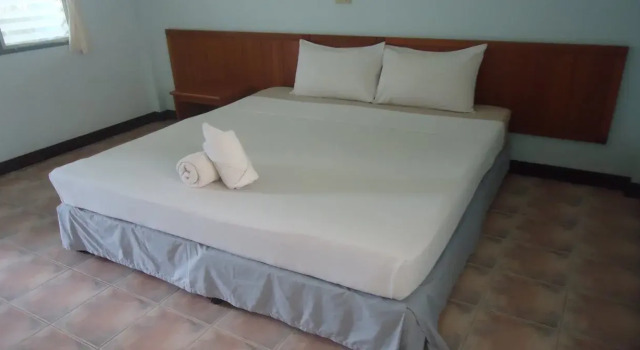 Orchard House Resort, Забронировать Курортный отель Отели Ко-Пханган с парковкой, рядом с Черная луна, Баан Тай, Парковка