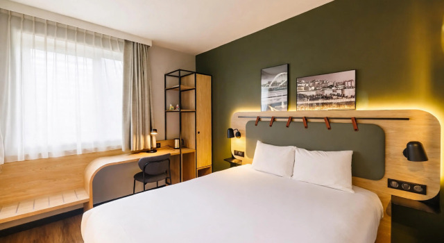 Двухместный номер Standard Campanile PRIME Lyon Centre Gare Part-Dieu