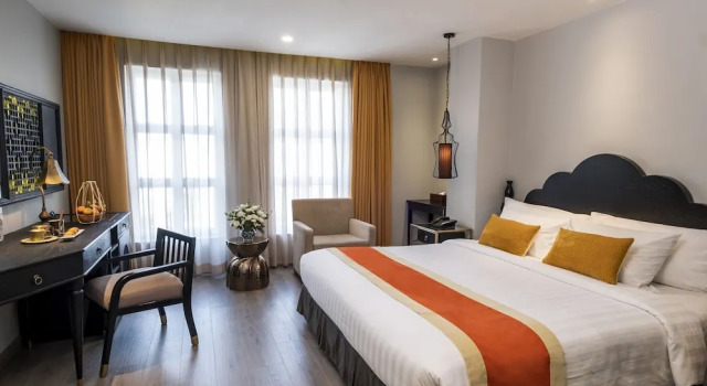 Номер Deluxe Sanouva Saigon Hotel