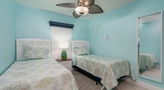 Estero Cove 132 by Coastal Vacation Properties, Забронировать Отель Отели Истеро с парковкой, Парковка
