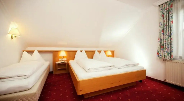 Трёхместный номер Standard Hotel Grafenwirt